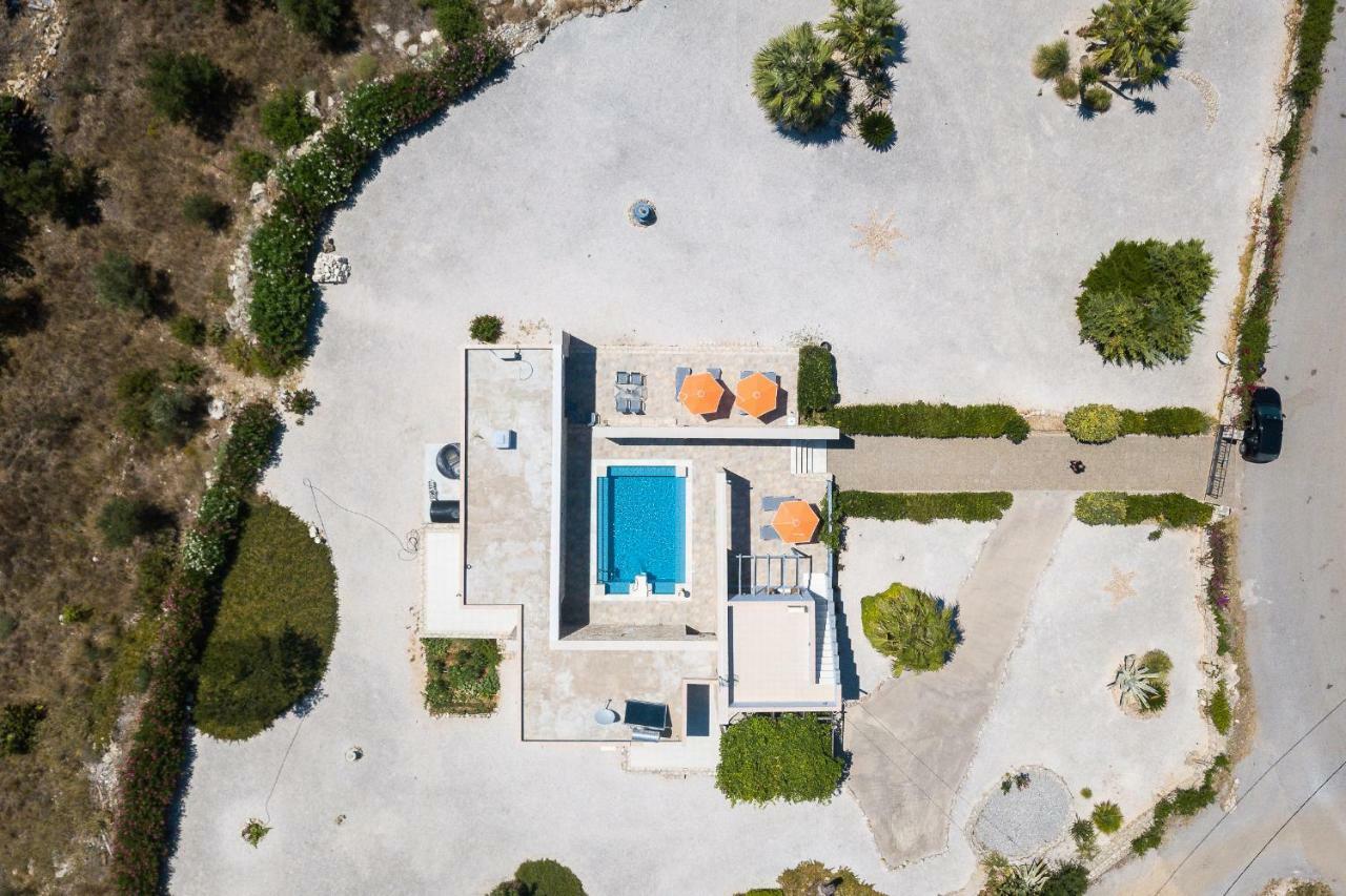Villa Ypsilon Karoti  Экстерьер фото