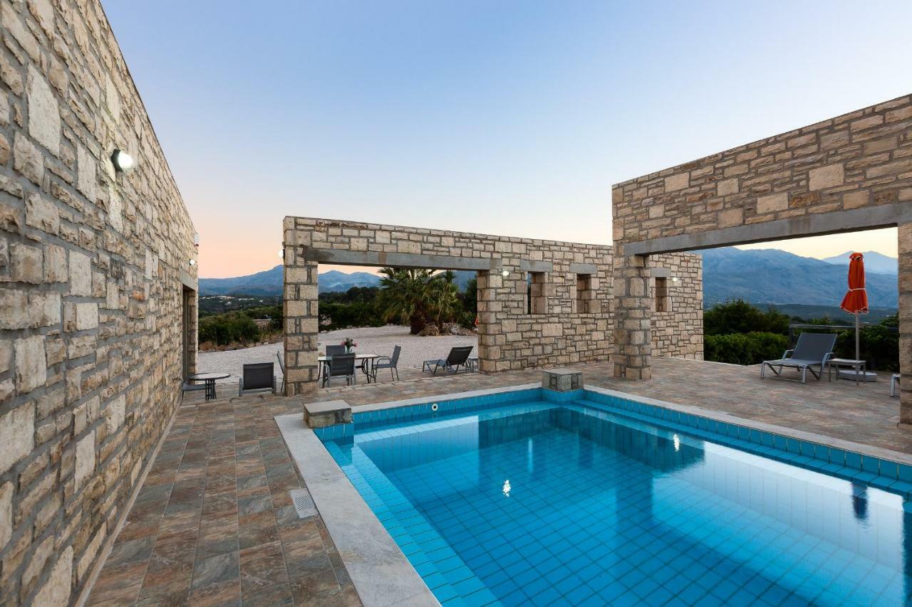 Villa Ypsilon Karoti  Экстерьер фото