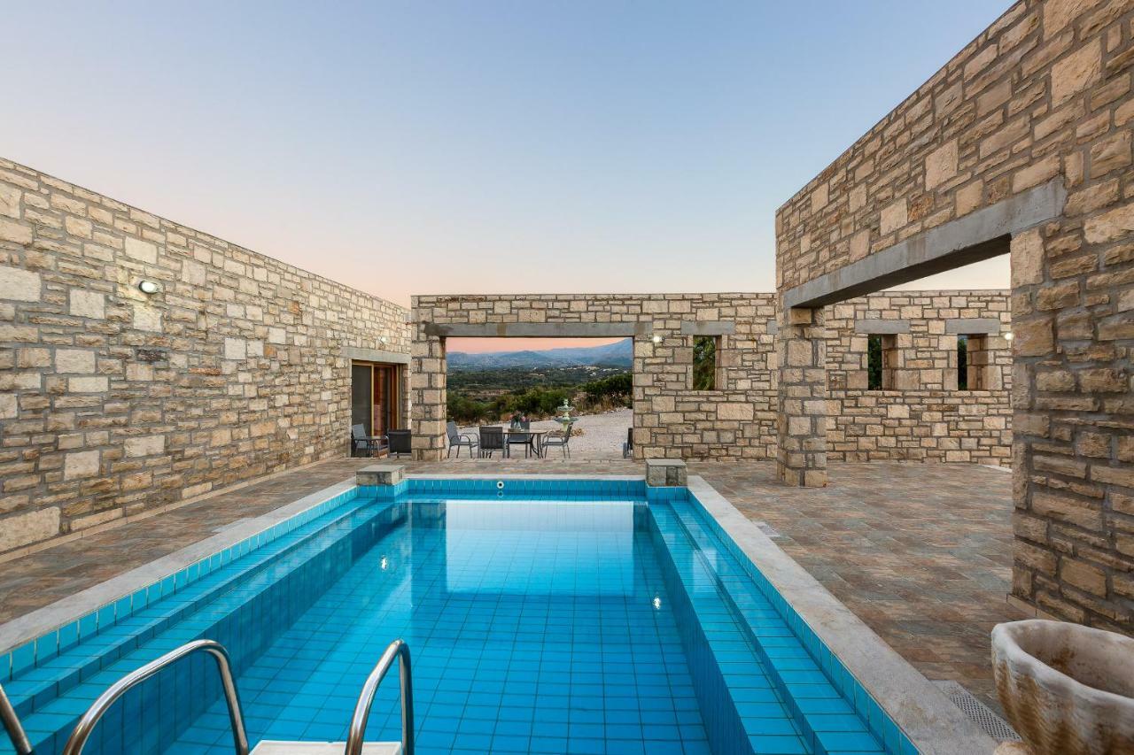Villa Ypsilon Karoti  Экстерьер фото