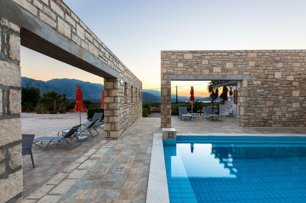 Villa Ypsilon Karoti  Экстерьер фото