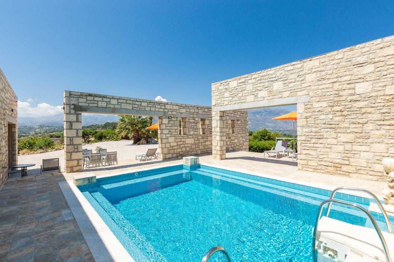 Villa Ypsilon Karoti  Экстерьер фото
