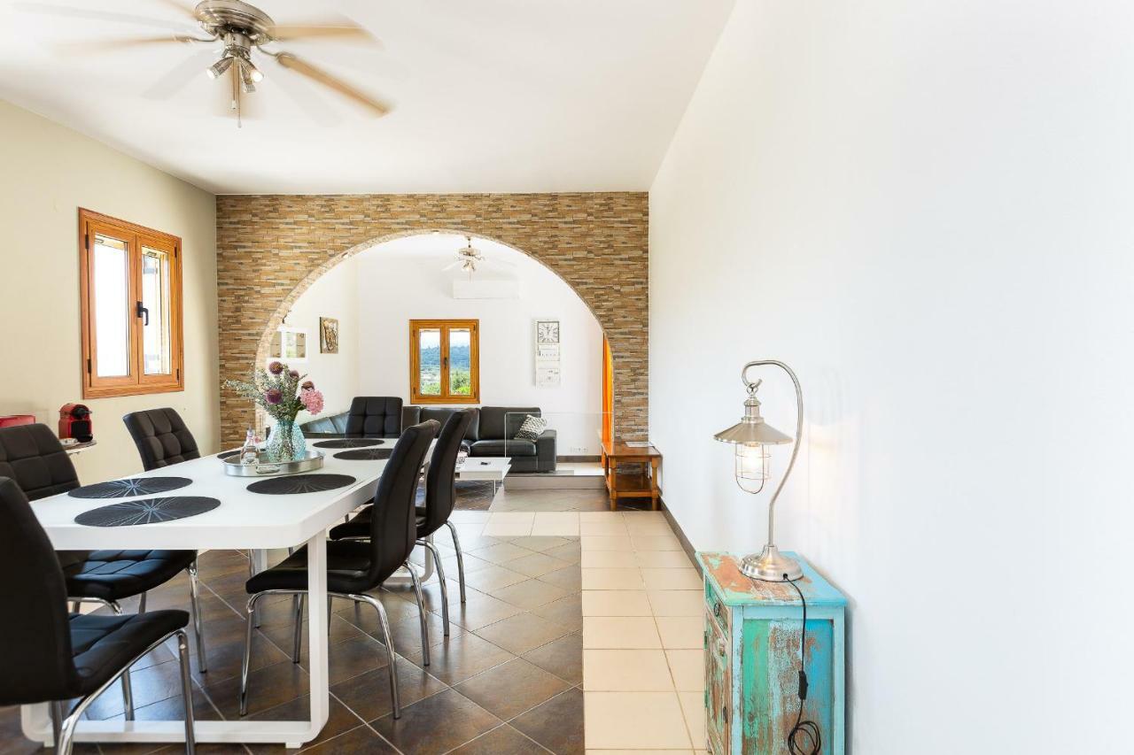 Villa Ypsilon Karoti  Экстерьер фото