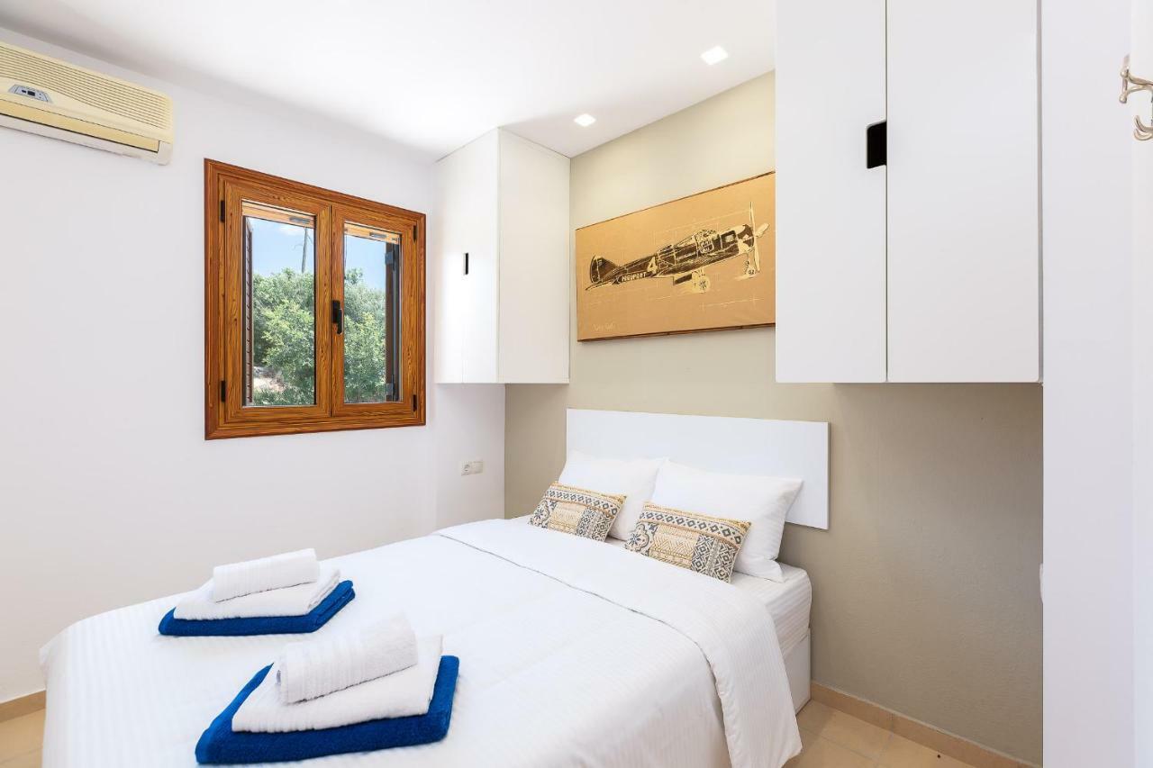 Villa Ypsilon Karoti  Экстерьер фото
